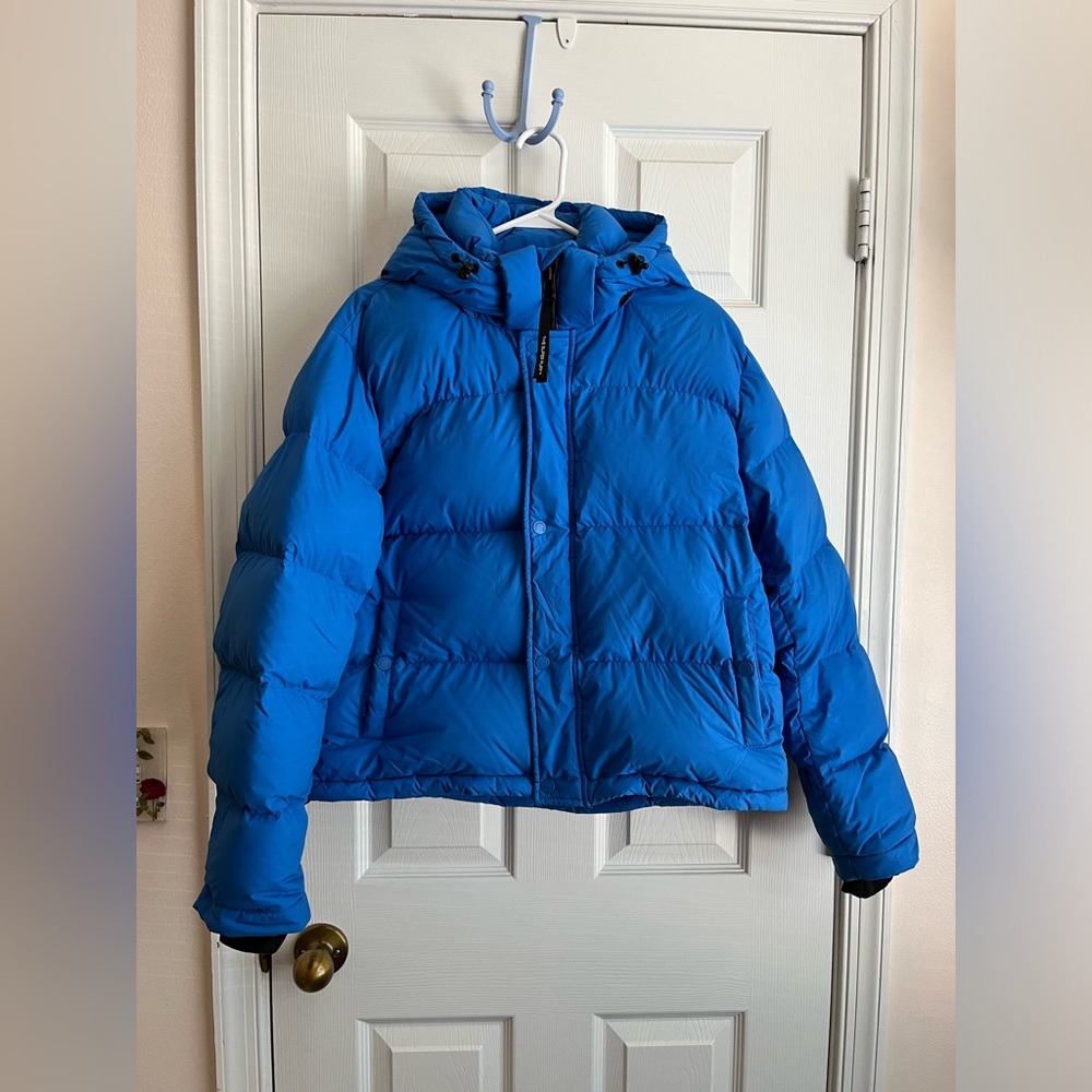 Aritzia The Super Puff CliMATTE Down Puffer Jacket